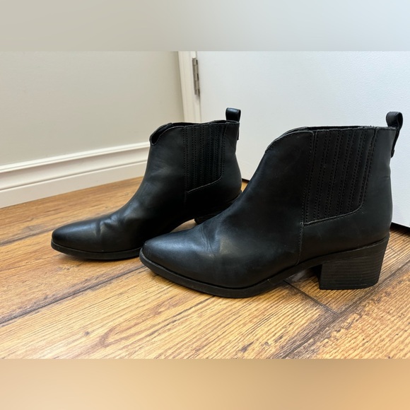 Black western style bootie size 10 - Picture 3 of 3